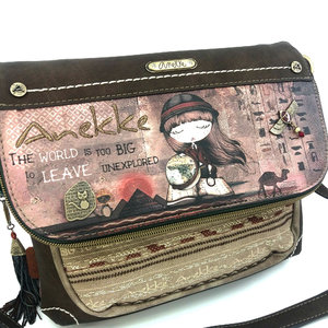 Kézitáska fedéllel, Explorer-7